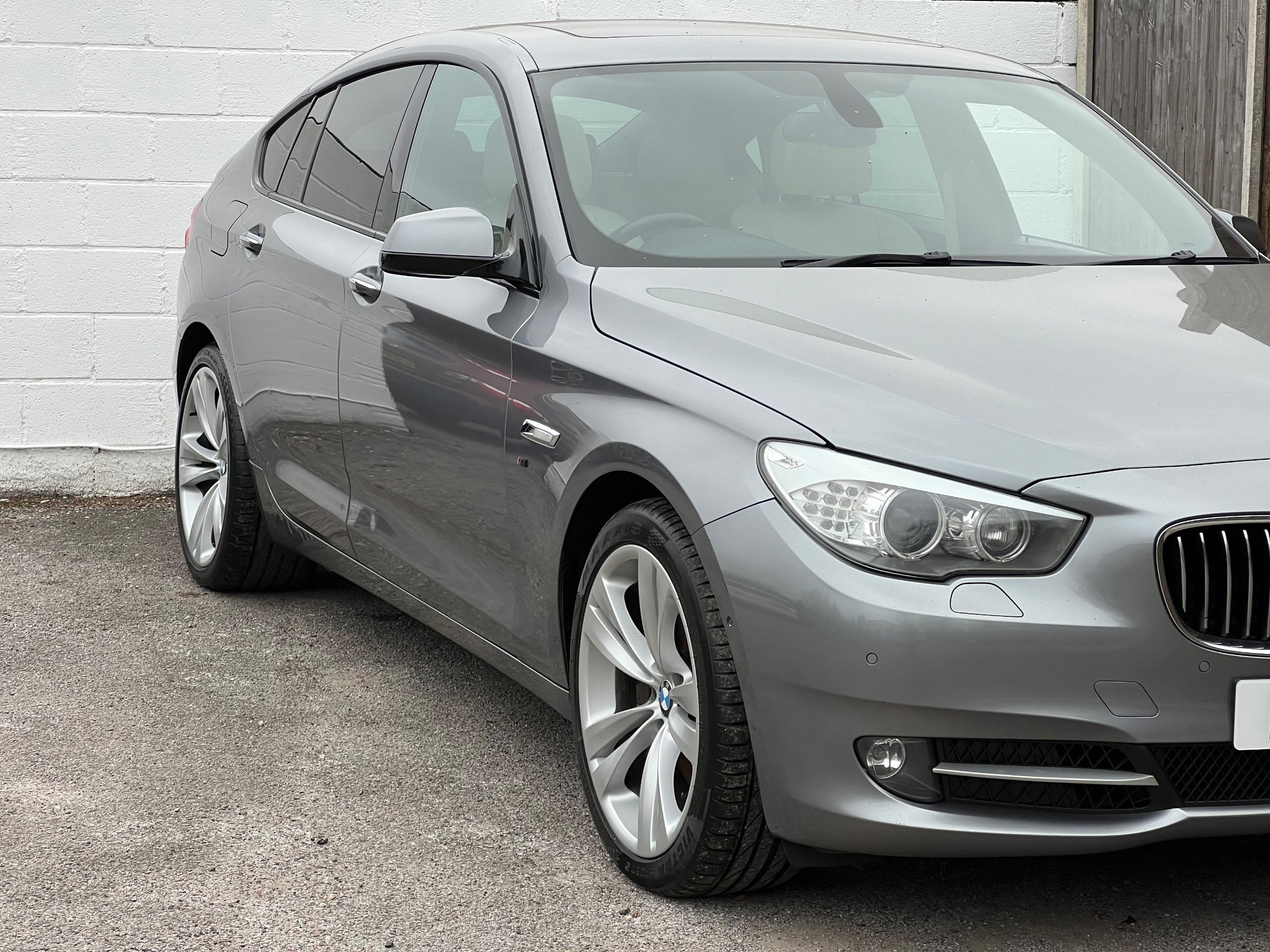 BMW 5 SERIES GRAN TURISMO 3.0 530D SE GT 5DR DIESEL STEPTRONIC EURO 5 245...